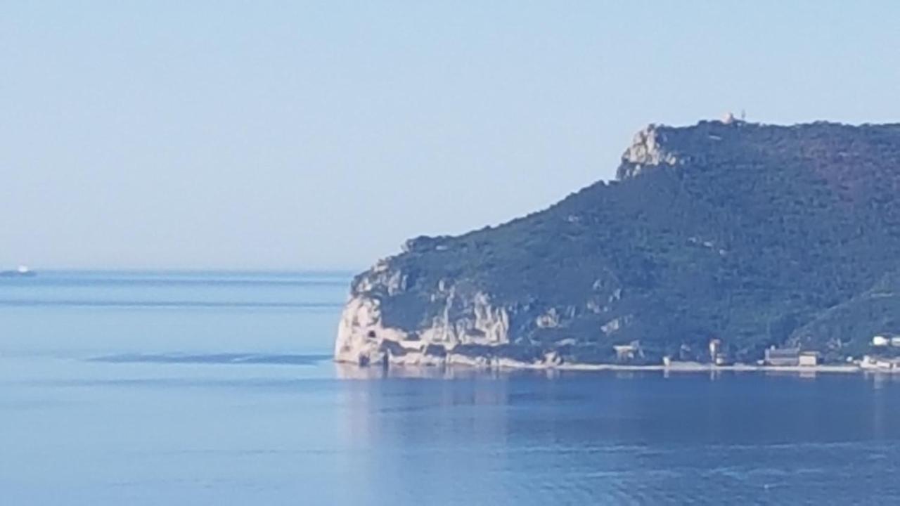 Le Terre Del Drago Apartment Bergeggi Luaran gambar