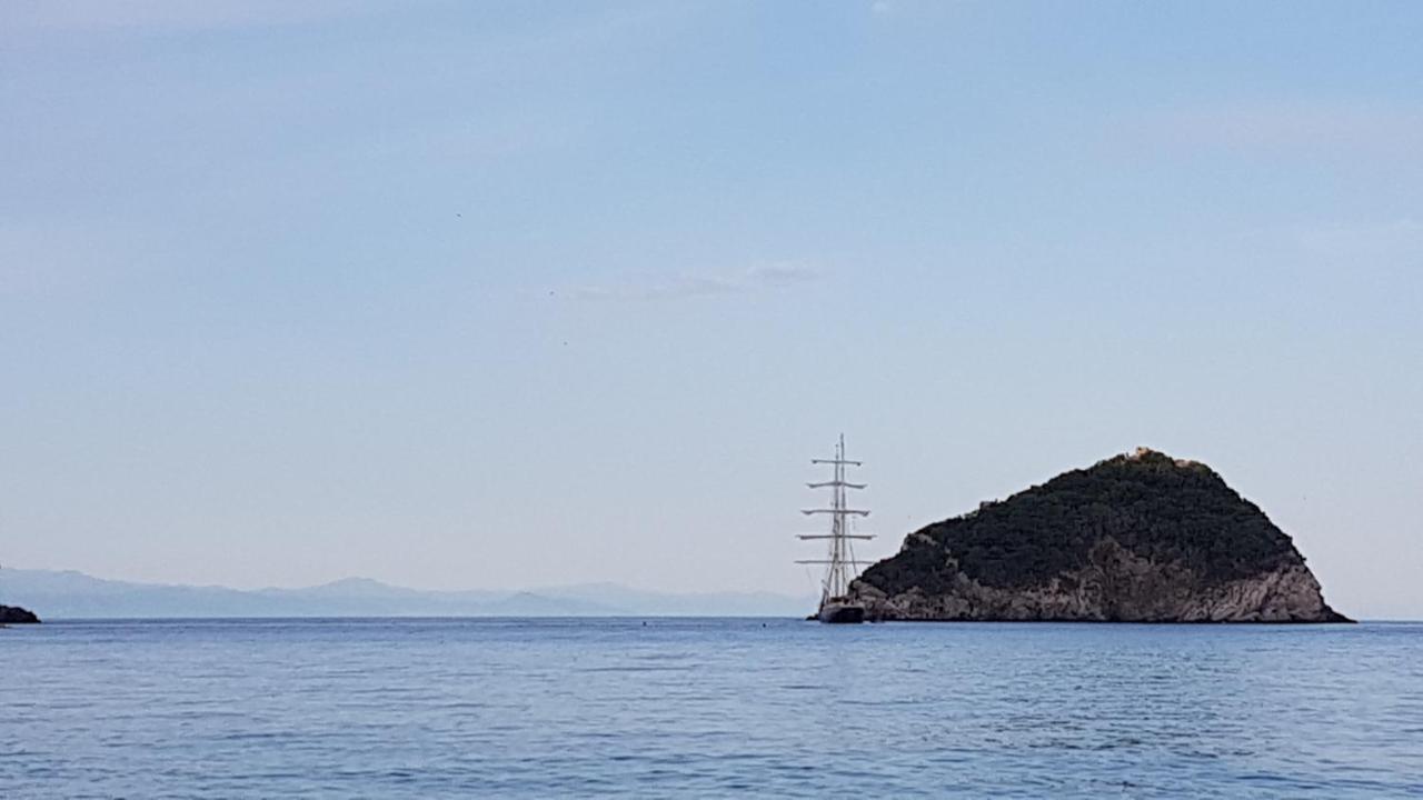 Le Terre Del Drago Apartment Bergeggi Luaran gambar