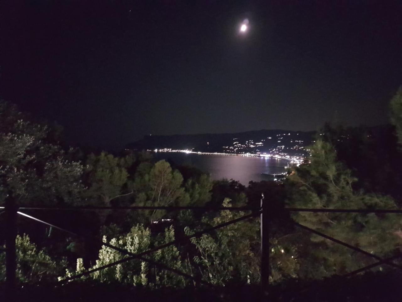 Le Terre Del Drago Apartment Bergeggi Luaran gambar